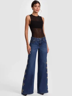 AMAZING EMBELLISHED JEAN
