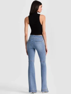 HOT JEAN